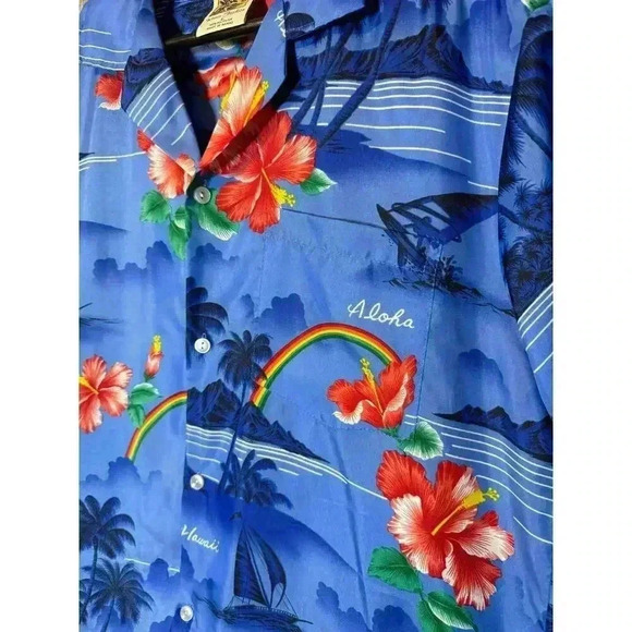Winnie Fashion Blue Made in Hawaii Floral Shirt - Large - Picture 2 of 4